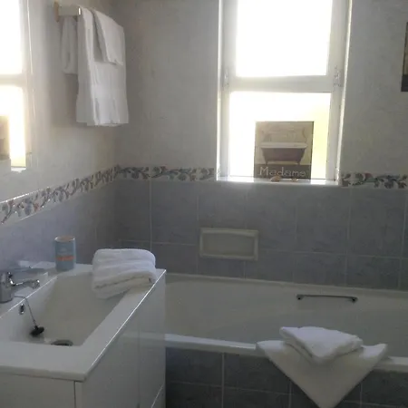 דירה Apartment With 2 Bedrooms In Portimao With Wonderful City View Shared Pool Balcony 7 Km From The Beach פורטימאו