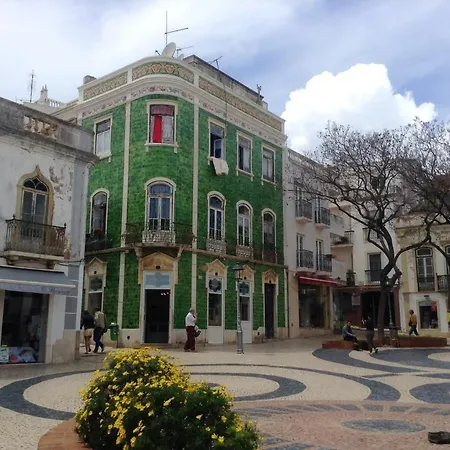 Apartment With 2 Bedrooms In Portimao With Wonderful City View Shared Pool Balcony 7 Km From The Beach פורטימאו