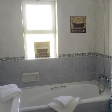 Apartment With 2 Bedrooms In Portimao With Wonderful City View Shared Pool Balcony 7 Km From The Beach * פורטימאו